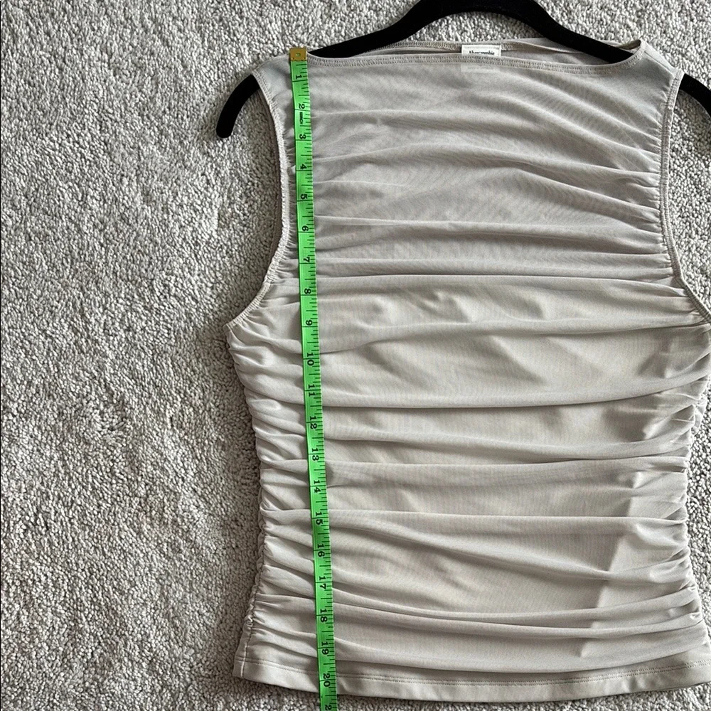 Abercrombie & Fitch taupe Ruched Sleeveless Top - Picture 5 of 11